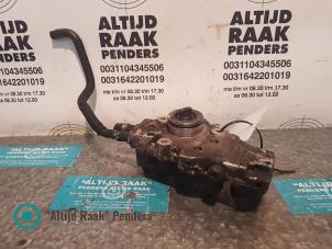 Gebruikte Dieselpomp Mercedes Vito (639.7) 2.2 109 CDI 16V Prijs op aanvraag aangeboden door "Altijd Raak" Penders