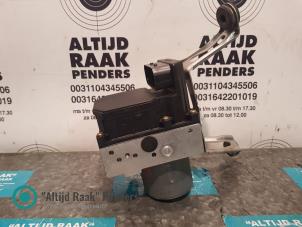 Gebruikte ABS Pomp Porsche 911 (996) 3.6 Carrera 4 24V Prijs op aanvraag aangeboden door "Altijd Raak" Penders