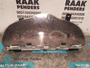 Gebruikte Tellerklok Hyundai Santa Fe I 2.7 V6 24V 4x4 Autom. Prijs op aanvraag aangeboden door "Altijd Raak" Penders