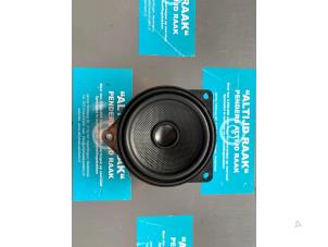 Gebruikte Speaker BMW 7 serie (F01/02/03/04) 730d 24V Prijs op aanvraag aangeboden door "Altijd Raak" Penders