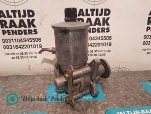 Gebruikte Servopomp Mercedes E diesel (W124) 2.5 250 D Prijs op aanvraag aangeboden door "Altijd Raak" Penders