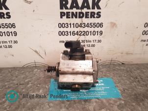 Gebruikte Hogedrukpomp Audi A3 (8P1) 2.0 16V FSI Prijs op aanvraag aangeboden door "Altijd Raak" Penders