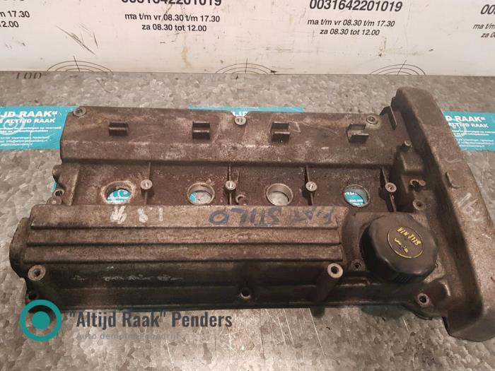 Kleppendeksel van een Fiat Stilo (192A/B) 1.8 16V 2007