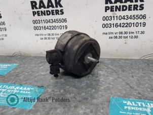 Gebruikte Motorrubber Audi A4 Avant Quattro (B6) 2.5 TDI V6 24V Prijs op aanvraag aangeboden door "Altijd Raak" Penders