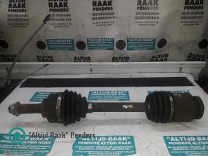 Gebruikte Aandrijfas rechts-voor Kia Sorento I (JC) 2.5 CRDi 16V Prijs op aanvraag aangeboden door "Altijd Raak" Penders