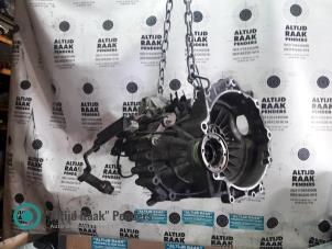 Gebruikte Versnellingsbak Volkswagen Golf IV (1J1) 1.6 Prijs op aanvraag aangeboden door "Altijd Raak" Penders