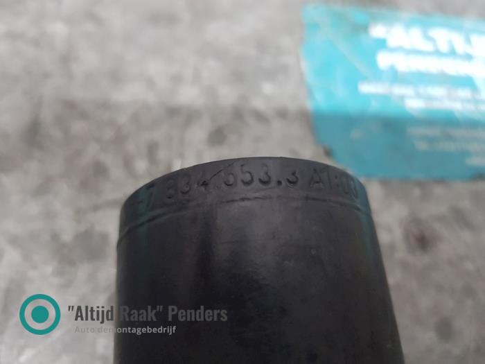 Oliedruk sensor van een BMW 5 serie (E60) M5 V-10 40V LHD 2005