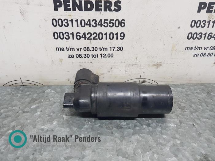 Oliedruk sensor van een BMW 5 serie (E60) M5 V-10 40V LHD 2005