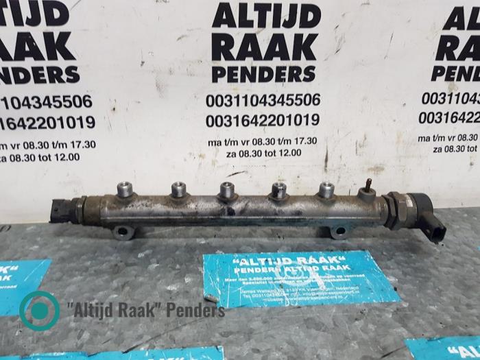 Gebruikte Injector brug Hyundai Santa Fe II (CM) 2.2 CRDi 16V 4x4 Prijs op aanvraag aangeboden door "Altijd Raak" Penders
