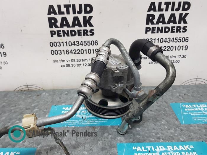 Gebruikte Servopomp Alfa Romeo 159 (939AX) 2.4 JTDm 20V Prijs op aanvraag aangeboden door "Altijd Raak" Penders