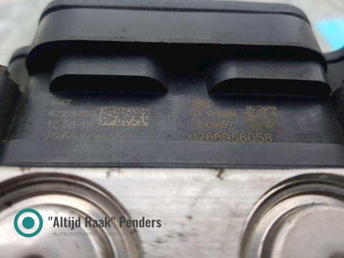 ABS Pomp van een Toyota GT 86 (ZN) 2.0 16V 2013