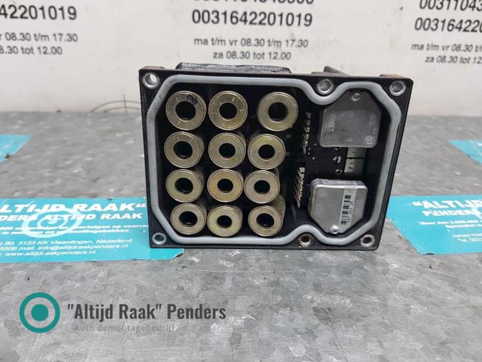 ABS Computer van een Fiat Stilo (192A/B) 2.4 20V Abarth 3-Drs. 2003