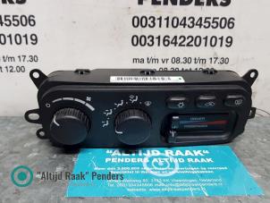 Gebruikte Chaufage Bedieningspaneel Dodge Ram 3500 Standard Cab (DR/DH/D1/DC/DM) 5.7 V8 Hemi 1500 4x4 Prijs op aanvraag aangeboden door "Altijd Raak" Penders
