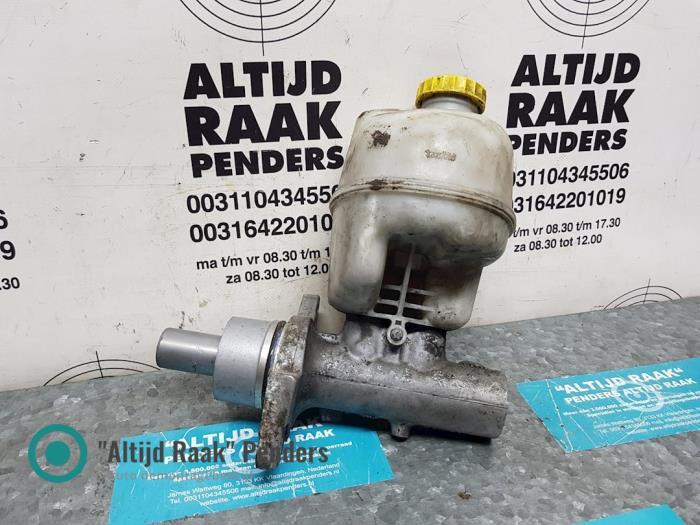 Gebruikte Hoofdremcilinder Dodge Ram 3500 Standard Cab (DR/DH/D1/DC/DM) 5.7 V8 Hemi 1500 4x4 Prijs op aanvraag aangeboden door "Altijd Raak" Penders