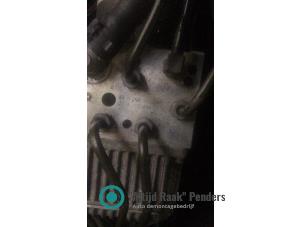 Gebruikte ABS Pomp Mercedes CLS (C219) 500 5.0 V8 24V Prijs op aanvraag aangeboden door "Altijd Raak" Penders