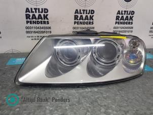 Gebruikte Koplamp links Volkswagen Touareg (7LA/7L6) 3.0 TDI V6 24V Prijs op aanvraag aangeboden door "Altijd Raak" Penders