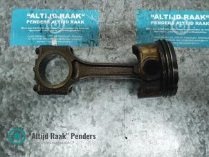 Gebruikte Zuiger Alfa Romeo 159 (939AX) 1.8 TBI 16V Prijs op aanvraag aangeboden door "Altijd Raak" Penders