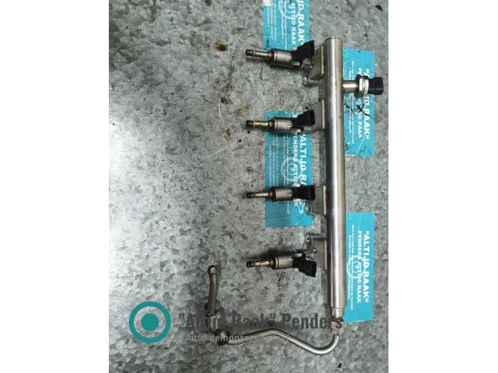 Gebruikte Injector brug Alfa Romeo 159 (939AX) 1.8 TBI 16V Prijs op aanvraag aangeboden door "Altijd Raak" Penders
