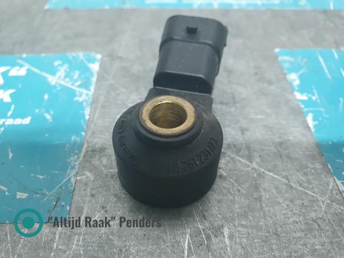 Klopsensor van een Alfa Romeo 159 (939AX) 1.8 TBI 16V 2011