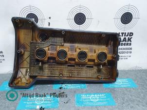 Gebruikte Kleppendeksel Mercedes SLK (R170) 2.0 200 K 16V Prijs op aanvraag aangeboden door "Altijd Raak" Penders