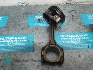 Gebruikte Zuiger Kia Cee'd (JDB5) 1.6 GDI 16V Prijs op aanvraag aangeboden door "Altijd Raak" Penders