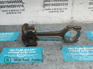 Gebruikte Zuiger BMW Mini One/Cooper (R50) 1.6 16V Cooper Prijs op aanvraag aangeboden door "Altijd Raak" Penders