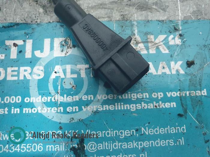 Pingelsensor van een MINI Mini Cooper S (R53) 1.6 16V 2004