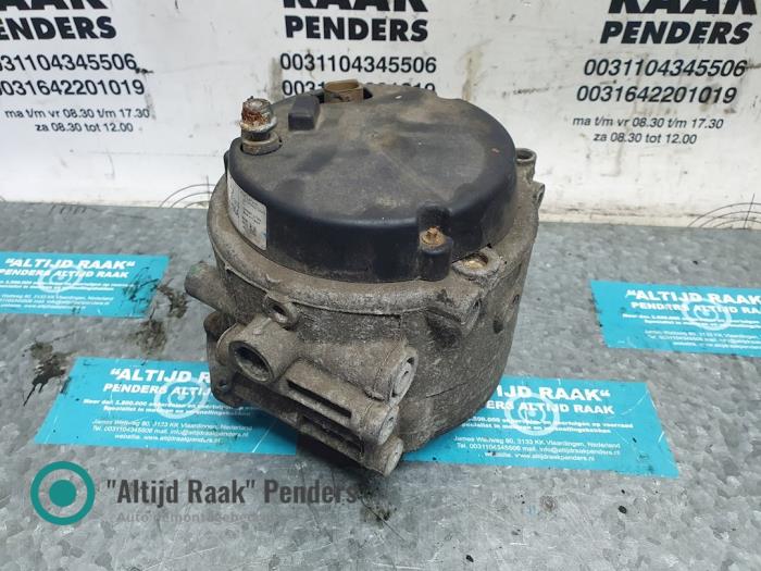 Gebruikte Alternator Mercedes E (W210) 3.2 E-320 CDI 24V Prijs op aanvraag aangeboden door "Altijd Raak" Penders