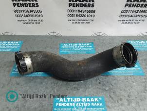Gebruikte Intercooler Slang Mercedes E (W212) E-220 CDI 16V BlueEfficiency Prijs op aanvraag aangeboden door "Altijd Raak" Penders