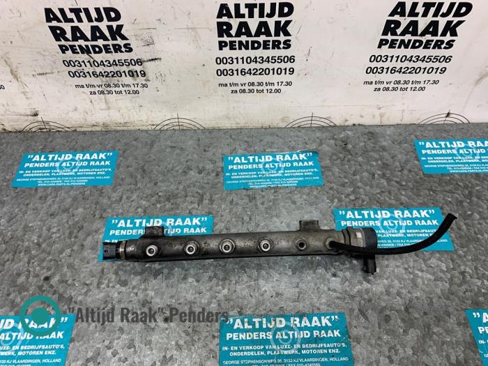 Gebruikte Injector brug Hyundai Santa Fe II (CM) 2.2 CRDi 16V 4x4 Prijs op aanvraag aangeboden door "Altijd Raak" Penders