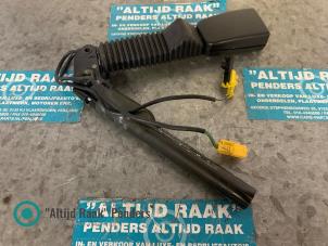 Gebruikte Veiligheidsgordel Insteek links-voor Mercedes ML II (164/4JG) 3.0 ML-280 CDI 4-Matic V6 24V Prijs op aanvraag aangeboden door "Altijd Raak" Penders