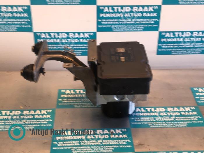Gebruikte ABS Pomp Mercedes C (W204) 6.2 C-63 AMG V8 32V Prijs € 1.816,21 Inclusief btw aangeboden door "Altijd Raak" Penders