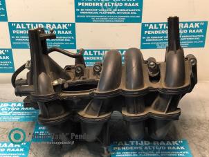 Gebruikte Inlaatspruitstuk Dacia Sandero I (BS) 1.6 Prijs op aanvraag aangeboden door "Altijd Raak" Penders