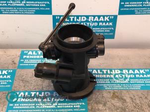 Gebruikte Gasklephuis Dacia Sandero I (BS) 1.6 Prijs op aanvraag aangeboden door "Altijd Raak" Penders