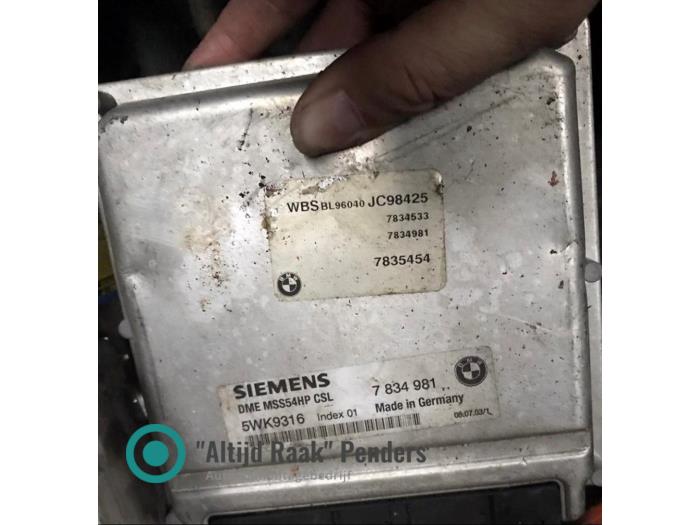 Motor van een BMW 3 serie (E46/2) M3 3.2 24V 2003