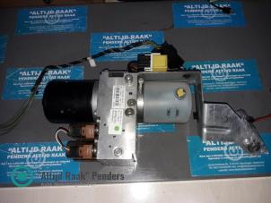 Gebruikte Cabriodak Motor Mercedes CLK (R209) Prijs op aanvraag aangeboden door "Altijd Raak" Penders