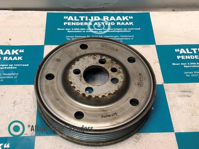 Gebruikte Poelie Krukas Audi A4 (B7) 2.0 20V Prijs op aanvraag aangeboden door "Altijd Raak" Penders