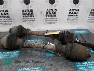 Gebruikte Homokineetas rechts-voor Mercedes MB 100D (631) MB 100D Prijs op aanvraag aangeboden door "Altijd Raak" Penders