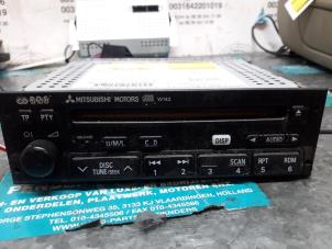 Gebruikte Radio CD Speler Mitsubishi Pajero Canvas Top (V6/7) 3.2 DI-D 16V Prijs op aanvraag aangeboden door "Altijd Raak" Penders