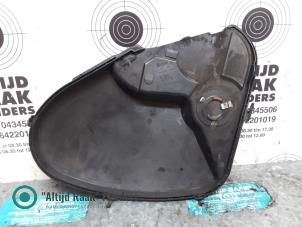 Gebruikte Distributiedeksel Volkswagen Crafter 2.5 TDI 30/35/50 Prijs op aanvraag aangeboden door "Altijd Raak" Penders