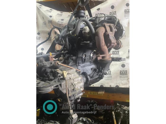 Motor van een Volkswagen Transporter T3 1.6 TD 1990