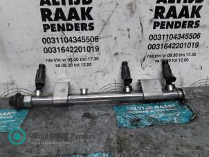 Gebruikte Verstuiver brug Kia Carens III (FG) 2.0i CVVT 16V Prijs op aanvraag aangeboden door "Altijd Raak" Penders