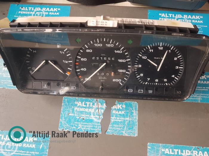 Gebruikte Dashboard Volkswagen Transporter/Caravelle T4 1.9 TD Caravelle Prijs op aanvraag aangeboden door "Altijd Raak" Penders