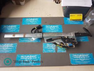 Gebruikte Gordelaangever links Mercedes E (R124) 3.2 E-320 24V Prijs op aanvraag aangeboden door "Altijd Raak" Penders