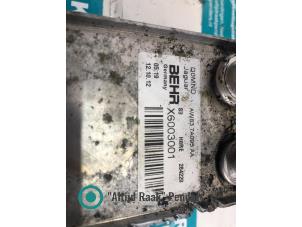 Gebruikte Oliekoeler Jaguar XJ (X351) 5.0 XJ-R V8 S/C 32V Prijs op aanvraag aangeboden door "Altijd Raak" Penders