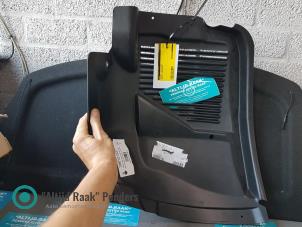 Nieuwe Spatbord links-achter Maserati 3200 GT Prijs op aanvraag aangeboden door "Altijd Raak" Penders