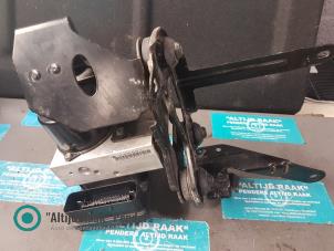 Gebruikte ABS Pomp Mercedes ML II (164/4JG) 6.2 63 AMG 4-Matic V8 32V Prijs op aanvraag aangeboden door "Altijd Raak" Penders