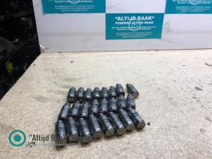 Gebruikte Klepstoter BMW 5 serie (E60) 525d 24V Prijs op aanvraag aangeboden door "Altijd Raak" Penders