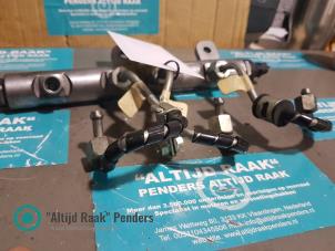 Gebruikte Injector brug Citroen C5 III Berline (RD) 3.0 HDiF V6 24V Prijs op aanvraag aangeboden door "Altijd Raak" Penders