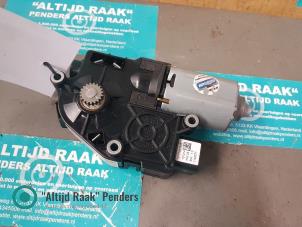 Gebruikte Schuifdak Motor Volvo V60 I (FW/GW) 2.0 D3 20V Prijs op aanvraag aangeboden door "Altijd Raak" Penders